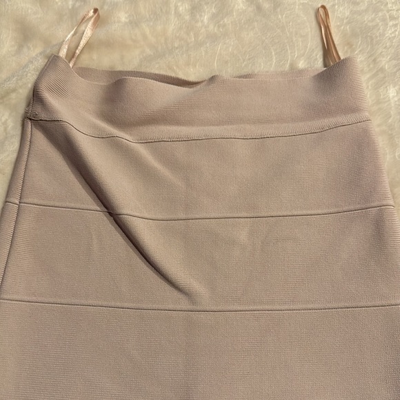 Bcbg maxazria pale pink mini skirt size xs - Picture 3 of 7